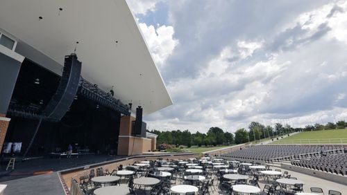 Wolf Creek Amphitheater will not have alcohol for sale at its first show of the year. BOB ANDRES /BANDRES@AJC.COM AJC FILE PHOTO