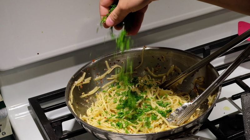Linguine all’aglio, olio e peperoncino is one of the student recipes from the Emory University project.
CONTRIBUTED BY AHANU BANERJEE 