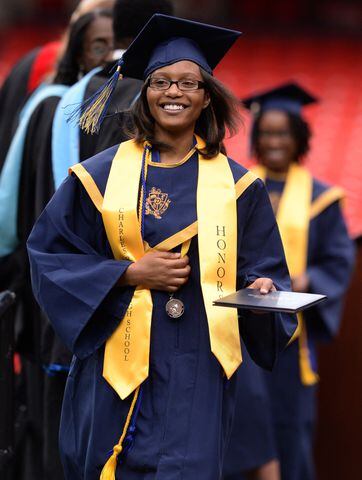 Chelesa Fearce, 17, achieved a 4.466 GPA and a SAT score of 1900.
