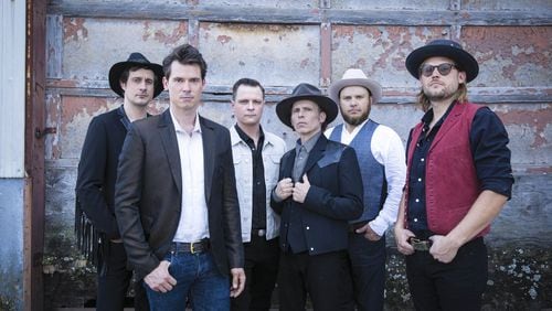 Old Crow Medicine Show, which will perform Oct. 20 at Atlanta Symphony Hall, includes Chance McCoy, Kevin Hayes, Ketch Secor, Morgan Jahnig, Critter Fuqua and Cory Younts. CONTRIBUTED BY DANNY CLINCH