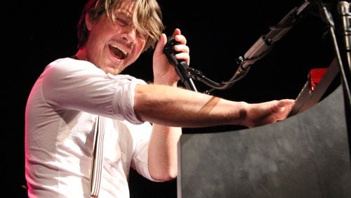 Taylor Hanson didn't hold back with the passionate vocals at Center Stage in 2015. Photo: Melissa Ruggieri/AJC.