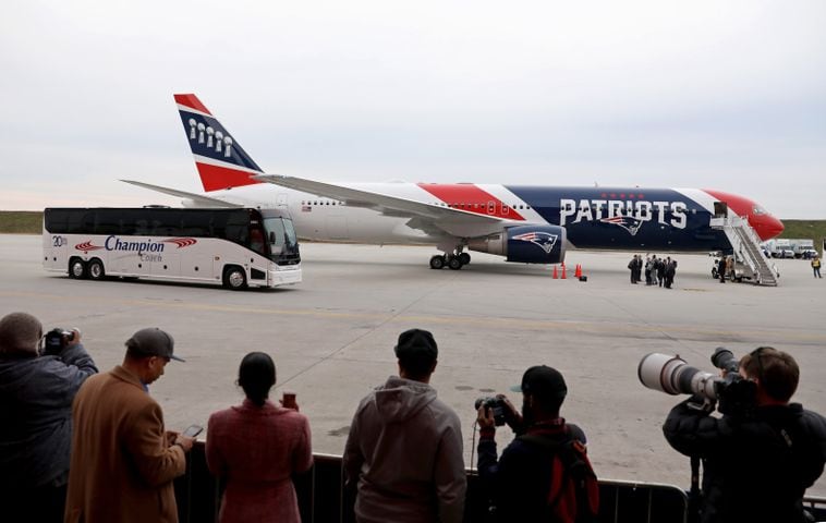 Photos: Patriots arrive in Atlanta for Super Bowl LIII