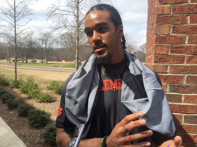 Vic Beasley told us at Clemson Pro day that his shoulder is completely healed. (By D. Orlando Ledbetter/dledbetter@ajc.com)
