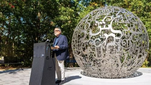 Artist Jaume Plensa addresses the crowd during the unveiling of Self Portrait III in Atlanta’s Freedom Park. (Photo Courtesy of Stephen Dennis/Councilmember Farokhi’s Office)