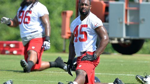 MAY 28, 2014 FLOWERY BRANCH Falcons linebacker Jacques Smith (#45) stretches during Atlanta Falcons training camp in Flowery Branch, Wednesday, May 28, 2014. KENT D. JOHNSON/KDJOHNSON@AJC.COM Falcons linebacker Jacques Smith (#45) stretches during Atlanta Falcons training camp in Flowery Branch, Wednesday, May 28, 2014. KENT D. JOHNSON/KDJOHNSON@AJC.COM