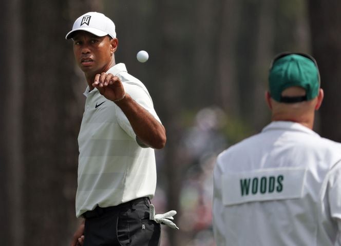 Photos: Tiger Woods’ second round at the Masters