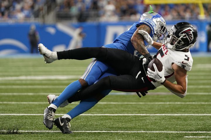 Falcons lose on the road vs. Lions