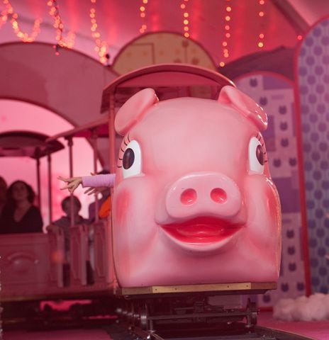 mall pink pig
