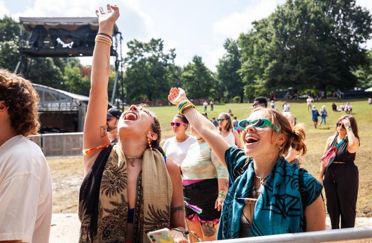 Atlanta, Ga: Fans singalong with The National Parks on the final day of Music Midtown 2023Photo taken Sunday September 17, 2023 at Piedmont Park. (RYAN FLEISHER FOR THE ATLANTA JOURNAL-CONSTITUTION)