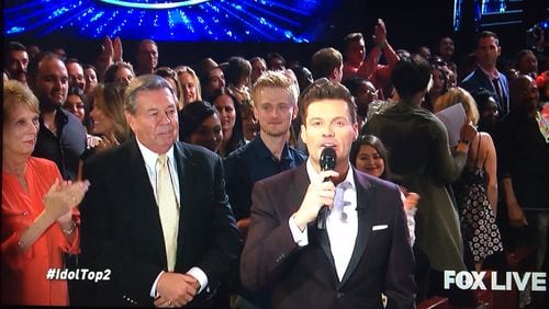 Ryan Seacrest tonight with his parents Gary and Connie!