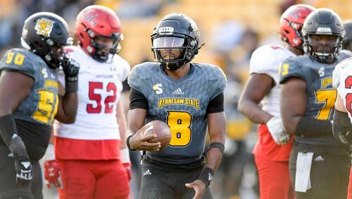 Kennesaw State quarterback Xavier Shepherd (8) expects to be a leader again this season. (Daniel Varnado/ for The Atlanta Journal-Constitution)