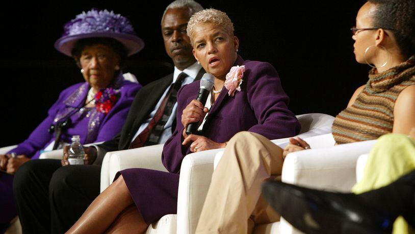 Atlanta Mayor Shirley Franklin, center, responds to a question from the audience Thursday during a town hall meeting at the Congressional Black Caucus Foundations' Annual Legislative Conference in 2003. Franklin was part of a panel discussion on voter mobilization. Panel members, from left, Dr. Dorothy Height, president emerita, National Council of Negro Women, Wade Henderson, executive director of the Leadership Conference on Civil Rights, Franklin, and Portia Pedro, organizing director, United States Student Association. (Rick McKay/Cox Washington Bureau)