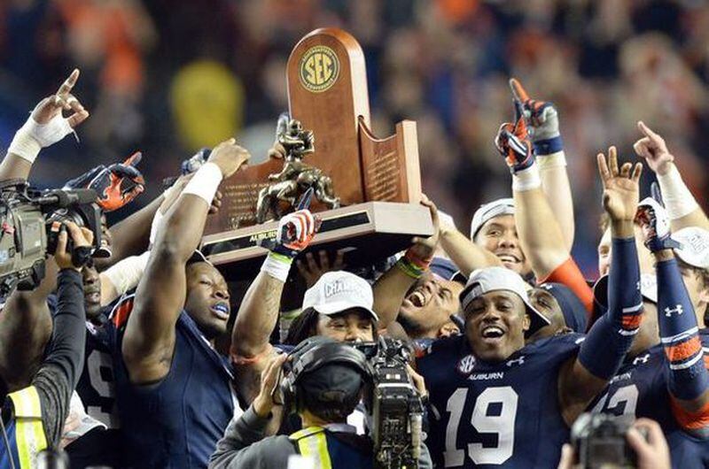 Ho, hum. Another day, another Auburn title. (Hyosub Shin/AJC)