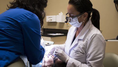 Colombian dentist Lía Patricia Gallo has a mission of service through donating dental treatments to individuals in recovery for drug addiction and to low-income Hispanics. Diego Silva Acevedo