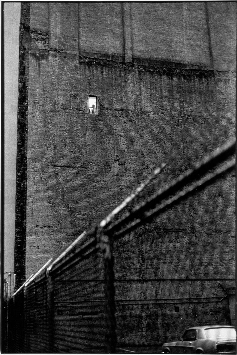Lucinda Bunnen’s “Man in Wall Window, New York City” (1970-75), a gelatin silver print, was included in the High Museum of Art photography exhibition “The Bunnen Collection.”  