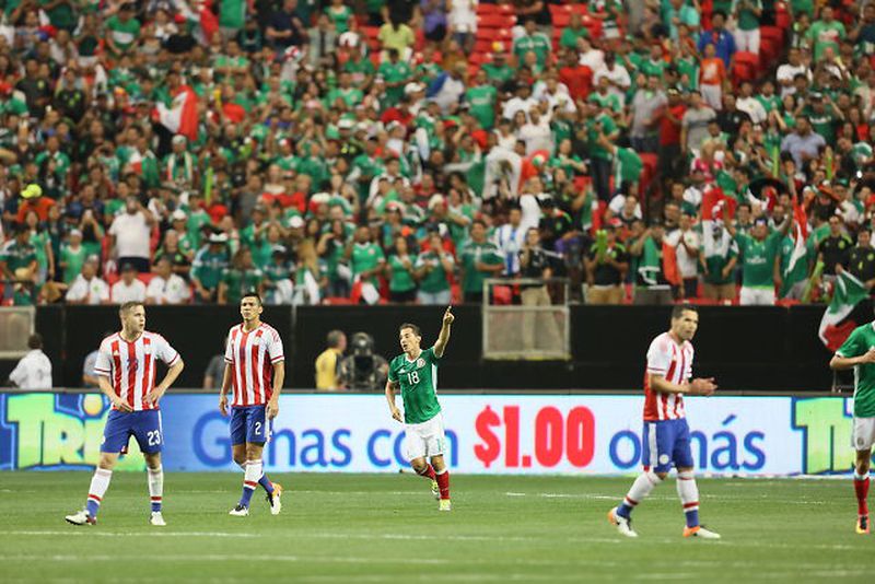 Andres Guardado celebrates his goal in 2-0 win over Paraguay at the Georgia Dome in May 2016. (Miguel Martinez / Mundo Hispanico)