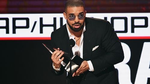 LOS ANGELES, CA - NOVEMBER 20: Rapper Drake accepts Favorite Rap/Hip-Hop Artist onstage during the 2016 American Music Awards at Microsoft Theater on November 20, 2016 in Los Angeles, California. (Photo by Kevin Winter/Getty Images)