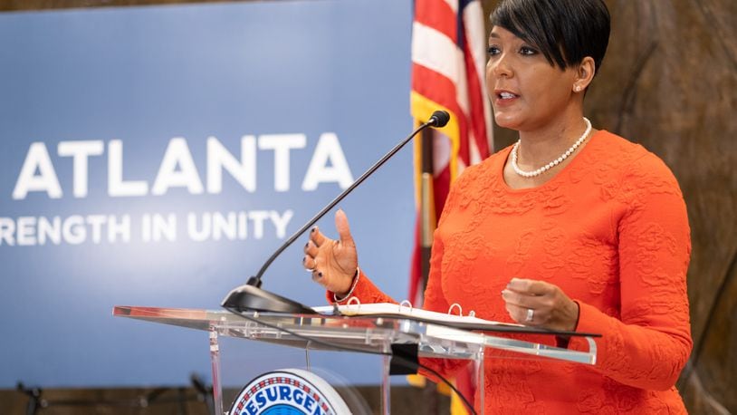 211220-Atlanta-Atlanta Mayor Keisha Lance Bottoms talks to journalists about her term as mayor during a press availability Monday morning, Dec. 20, 2021 at Atlanta City Hall. Ben Gray for the Atlanta Journal-Constitution