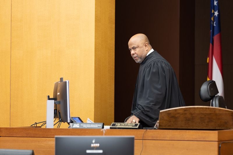 Judge Ural Glanville makes an announcement before a hearing in the YSL RICO case at the Fulton County Courthouse in Atlanta on Thursday, December 15, 2022.  (Arvin Temkar / arvin.temkar@ajc.com)