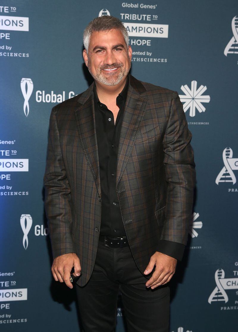 HUNTINGTON BEACH, CA - SEPTEMBER 24: Singer Taylor Hicks attends the Global Genes Tribute to Champions of Hope 2016 on September 24, 2016 in Huntington Beach, California. (Photo by Jesse Grant/Getty Images for Global Genes)