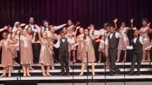 The Flat Rock Eagle Show Choir at Flat Rock Middle School captured first place in the Novice division of the Oak Mountain Invitational in Alabama in February. This was the choir s second time at the invitational, having earned third place for their performance last year.