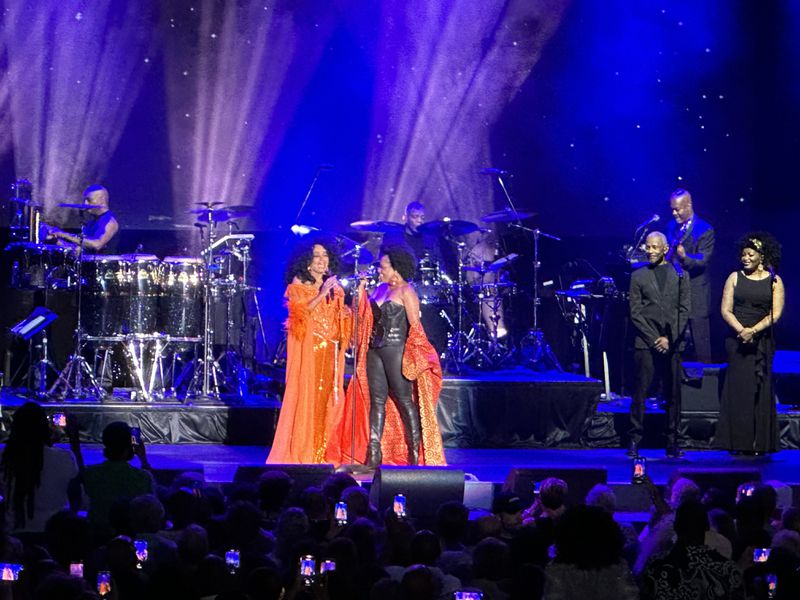 Diana Ross dueted "Count on Me" with her daughter Rhonda Ross Kendrick during the May 10, 2024 concert at Cadence Bank Amphitheatre at Chastain Park. RODNEY HO/rho@ajc.com