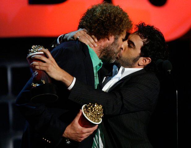2007 -- Famous kisses