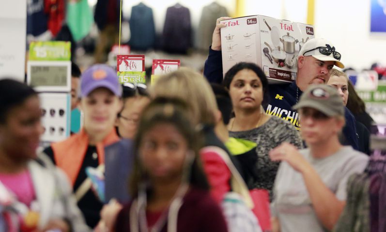 Black Friday around Atlanta: Shoppers flock to stores, malls