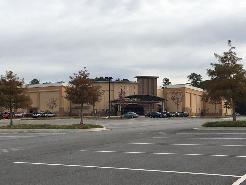 Recent and current construction on Scenic Highway in Snellville and Lawrenceville has included a new Cook Out restaurant, an upcoming Cracker Barrel and a soon-to-open dine-in movie theater. TYLER ESTEP / TYLER.ESTEP@COXINC.COM