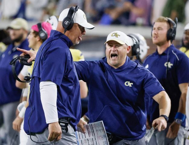 Georgia Tech Yellow Jackets head coach Brent Key reacts during the fourth quarter.  (Bob Andres for the Atlanta Journal Constitution)