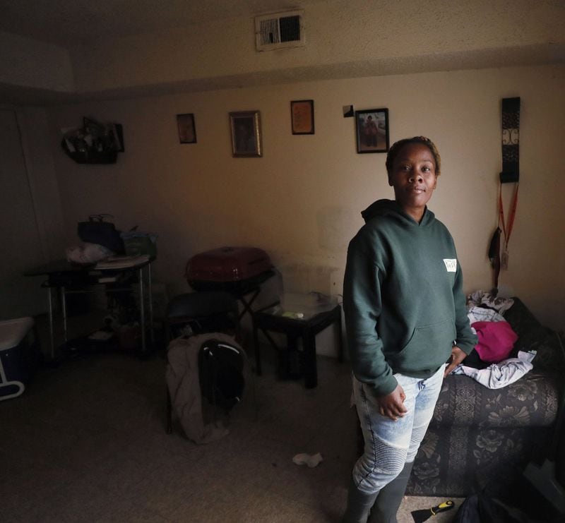 Madrika Gray said she called apartment managers, city code enforcement, the health department and others to alert them of the mold problem in her Forest Cove apartment, but fixes have yet to be made. Local and state law is of little help, and 2013 Georgia Department of Public Health recommendations that laws be drafted to assist residents were not implemented. BOB ANDRES / BANDRES@AJC.COM