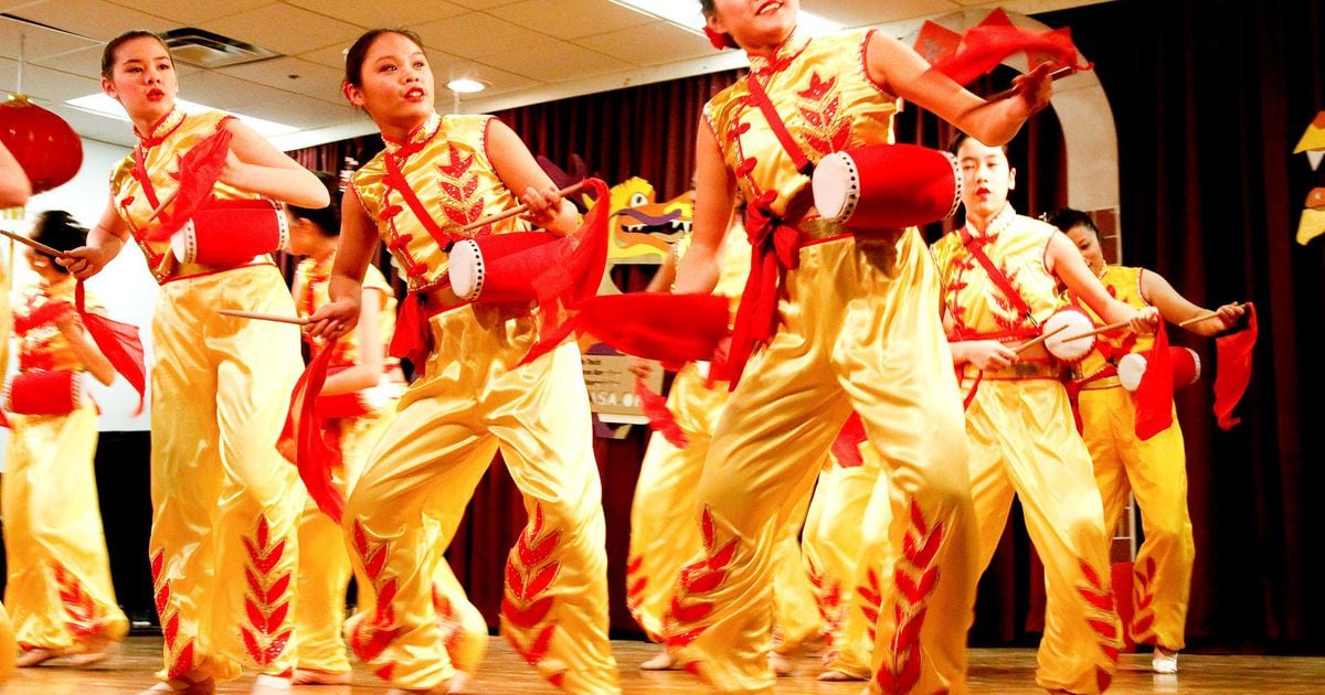 www.ajc.com: Atlanta Chinese Dance and hip-hop artists move together for social justice