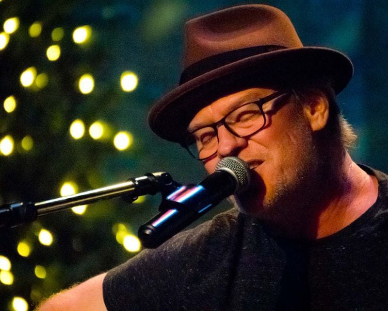 Atlanta-based singer-songwriter Shawn Mullins, shown at Eddie Owen Presents at the Red Clay Music Foundry in early January, is performing month of Sunday shows at the venue.