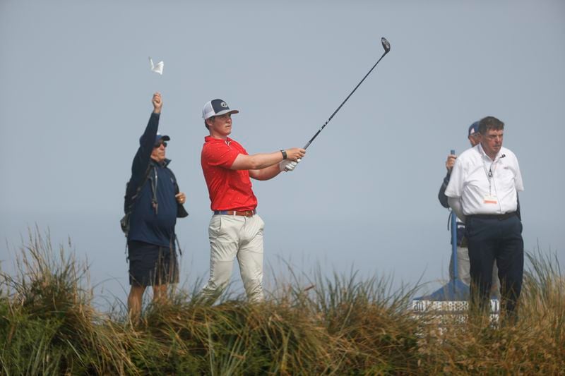 William Love watches his tee shot on the seventh hole during the round of 32 at the 2022 U.S. Junior at Bandon Dunes Golf Resort (Bandon Dunes course) in Bandon, Ore. (Chris Keane/USGA)