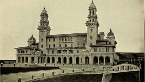 Terminal Station in 1907. Hotel Row was originally built to serve its passengers' needs. HISTORIC ATLANTA GUIDEBOOK IMAGES / GSU ARCHIVES