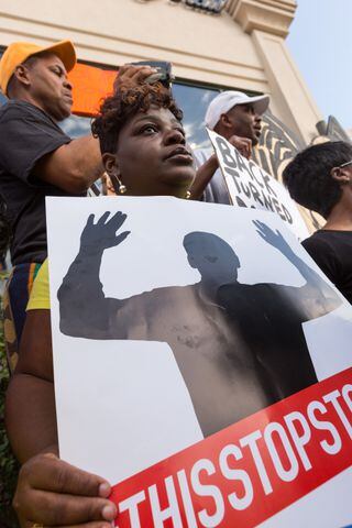Rally against S.C. police shooting