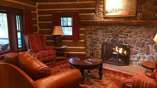 Gather the clan in a cozy cabin, such as the Ranch at Emerald Valley. (Lynn O&apos;Rourke Hayes/TNS)