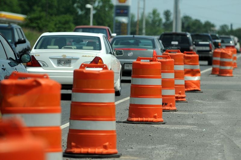 Georgia will get billions of dollars for road and bridge construction under the federal infrastructure bill Congress approved in November. (File photo by Johnny Crawford,jcrawford@ajc.com.)