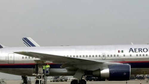 An Aeromexico jet
