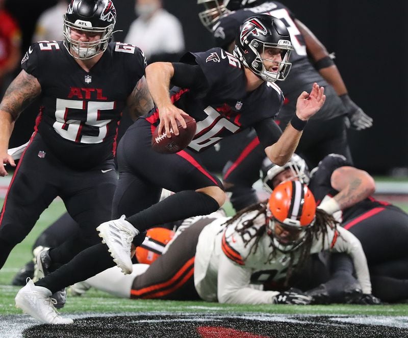 Falcons backup qaurterback Josh Rosen breaks loose for yardage against the Cleveland Browns during the second half in a NFL preseason football game on Sunday, August 29, 2021, in Atlanta.   “Curtis Compton / Curtis.Compton@ajc.com”
