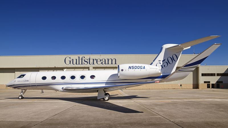 The G500 and G600 can fly at a high-speed cruise of Mach 0.90, saving pilots up to an hour per flight versus flying at Mach 0.80.