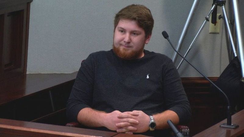 Mark Wilson, who was at the Cobb County jail at the same time as Justin Ross Harris, testifies at Harris' murder trial at the Glynn County Courthouse in Brunswick, Ga., on Tuesday, Oct. 18, 2016. (screen capture via WSB-TV)