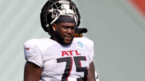 Falcons offensive guard Justin Shaffer (75) during training camp at the Falcons Practice Facility, Friday, August 5, 2022, in Flowery Branch, Ga. (Jason Getz / Jason.Getz@ajc.com)