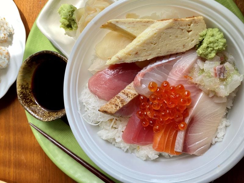 This is chirashi bowl A ($14) from the lunch menu of Circle Sushi. (Wendell Brock for The Atlanta Journal-Constitution)