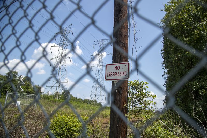 A “no trespassing” sign is displayed at the site. (Alyssa Pointer/Atlanta Journal Constitution)