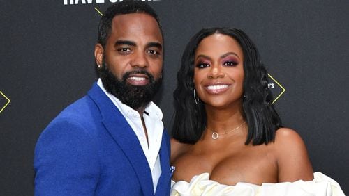 2019 E! PEOPLE'S CHOICE AWARDS -- Pictured:  (l-r) Todd Tucker and Kandi Burruss arrives to the red carpet during the 2019 E! People's Choice Awards held at the Barker Hangar on November 10, 2019 -- (Photo by: Amy Sussman/E! Entertainment)