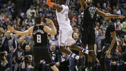 Knicks guard Tim Hardaway Jr. missed nine of 10 shots in a loss at the Bucks. on Friday (AP Photo)