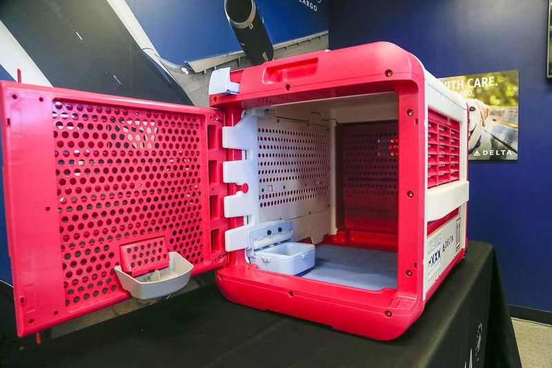 The CarePod features industrial walls the are insulated for protection against fluctuating temperatures. The carrier also has multi-layered windows and doors with special angled blinds that are meant to assist your pet with a calming environment. (ALYSSA POINTER/ALYSSA.POINTER@AJC.COM)