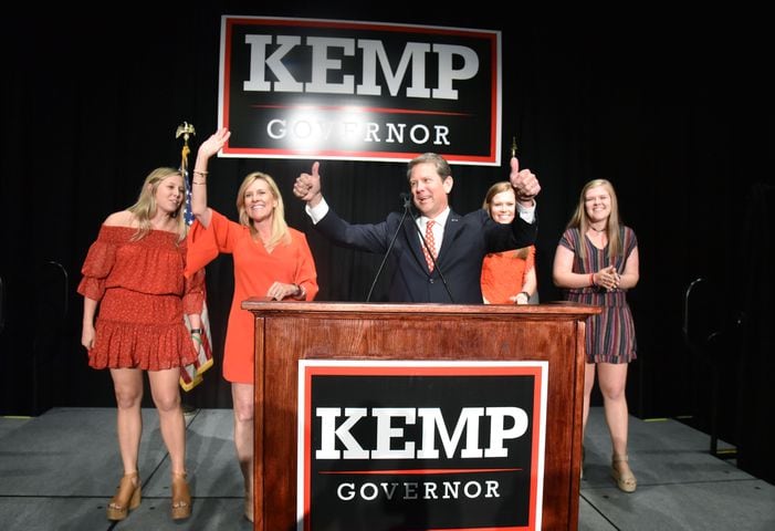 PHOTOS: A long election night in Georgia