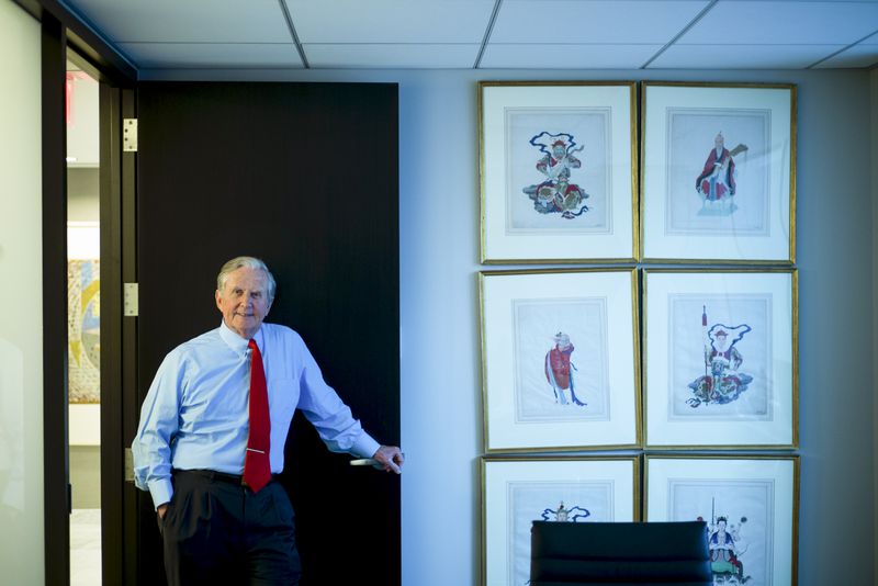 
                        FILE — James D. Robinson III at RRE Ventures offices in Manhattan, on Jan. 6, 2015. Robinson, who as chief executive of the American Express Company from 1977 to 1993 helped transform Wall Street into a more competitive financial marketplace, with a wide diversity of businesses housed under single roofs, died on March 18, 2024, in Rosalyn, N.Y., on Long Island. He was 88. (Todd Heisler/The New York Times)
                      